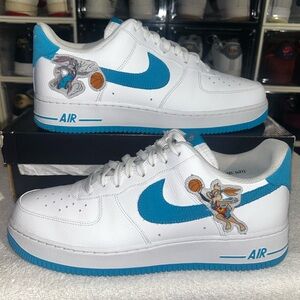 Air Force 1 Hare space jam tag DJ7998-100 
Has box